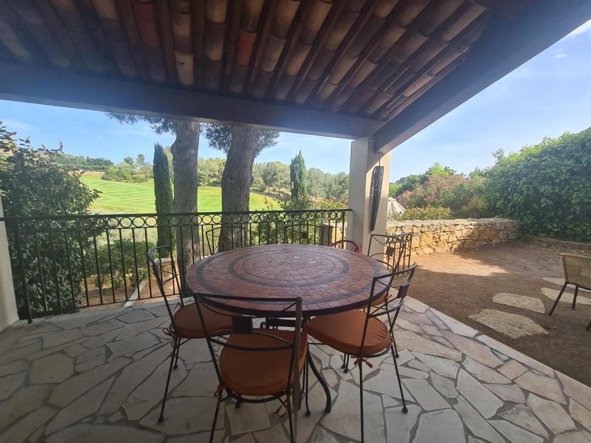 Superbe Villa-Domaine Avec Golf Piscine Et Tennis Saint-Cyr-sur-Mer Bagian luar foto