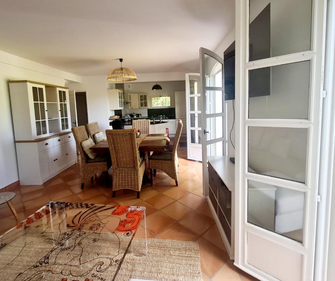 Superbe Villa-Domaine Avec Golf Piscine Et Tennis Saint-Cyr-sur-Mer Bagian luar foto