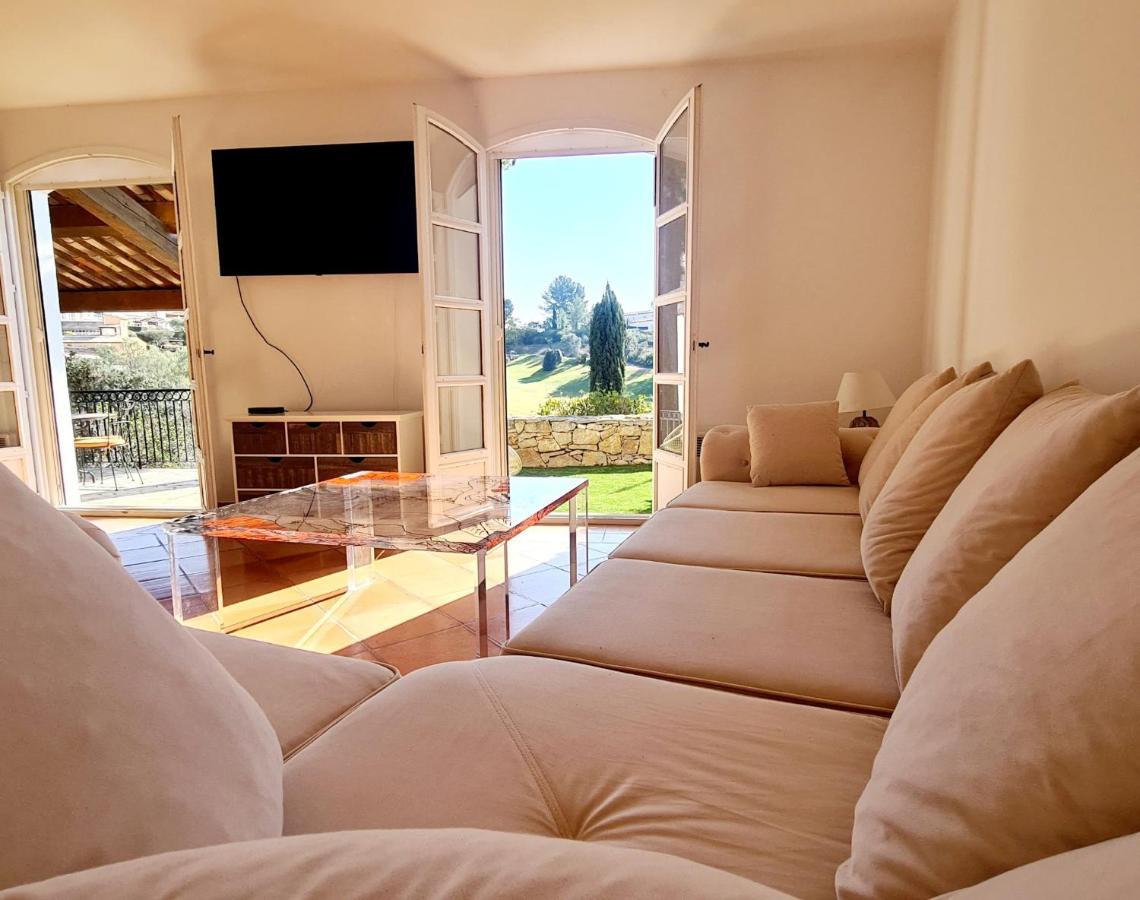 Superbe Villa-Domaine Avec Golf Piscine Et Tennis Saint-Cyr-sur-Mer Bagian luar foto