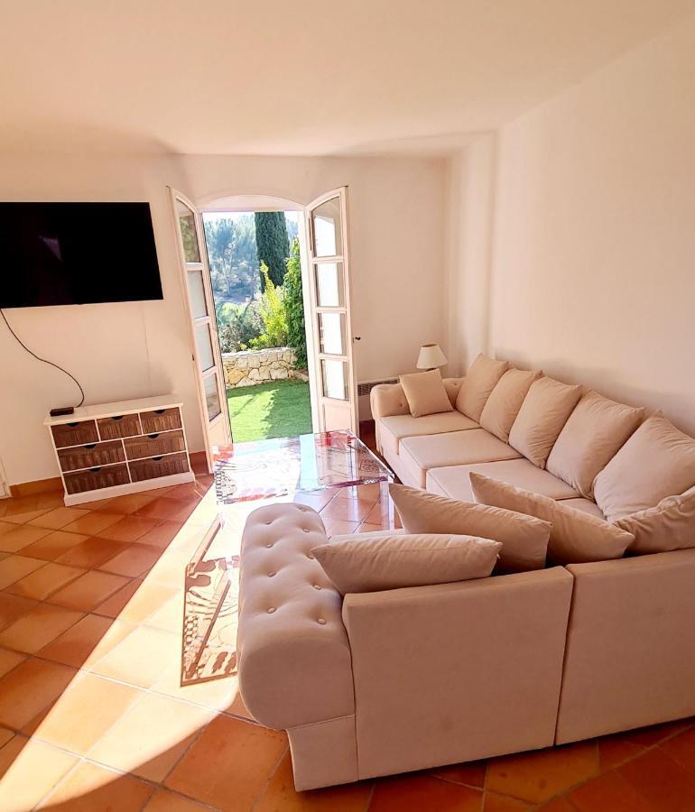 Superbe Villa-Domaine Avec Golf Piscine Et Tennis Saint-Cyr-sur-Mer Bagian luar foto