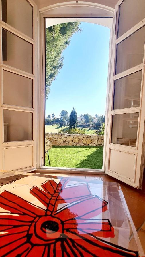 Superbe Villa-Domaine Avec Golf Piscine Et Tennis Saint-Cyr-sur-Mer Bagian luar foto